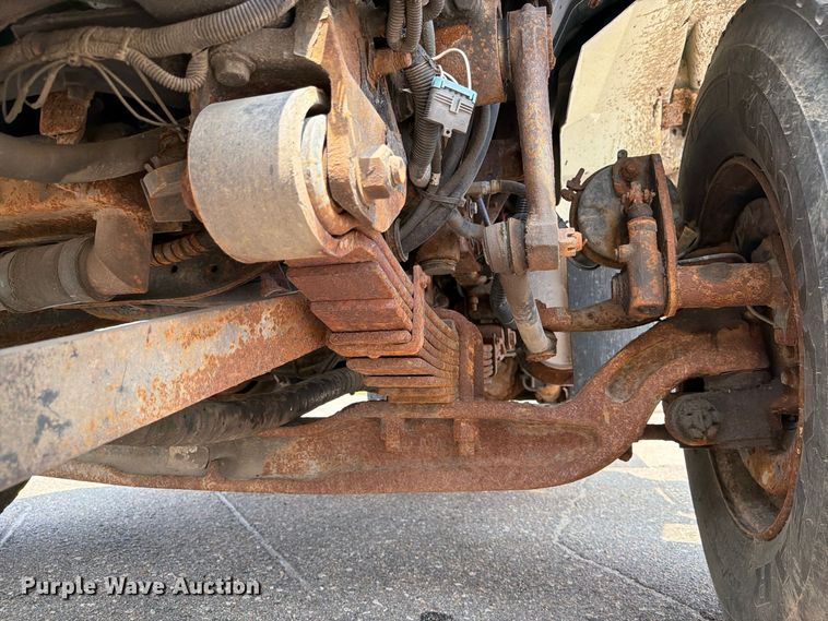 image for item MZ9849 2009 International 7500 dump truck