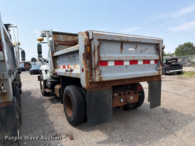 image for item MZ9851 2008 International WorkStar 7400 dump truck