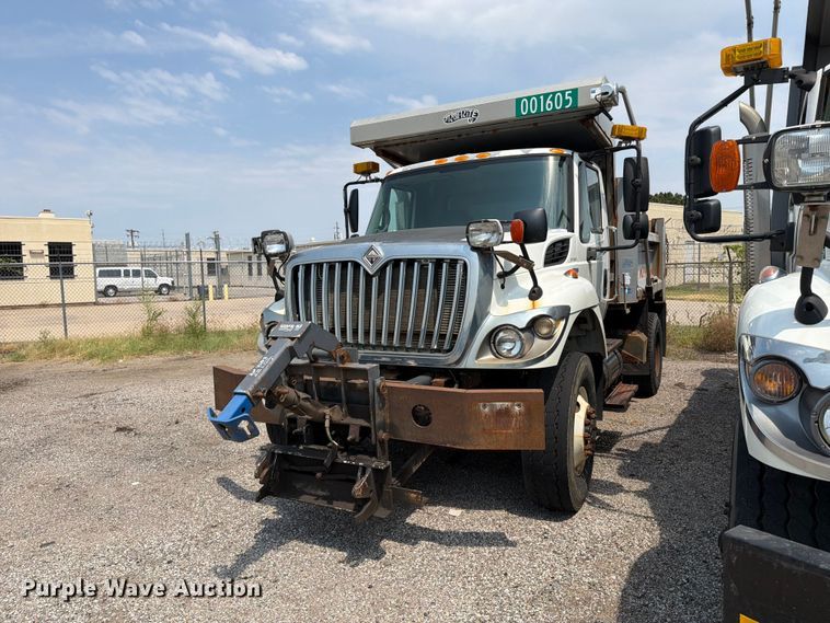 image for item MZ9851 2008 International WorkStar 7400 dump truck