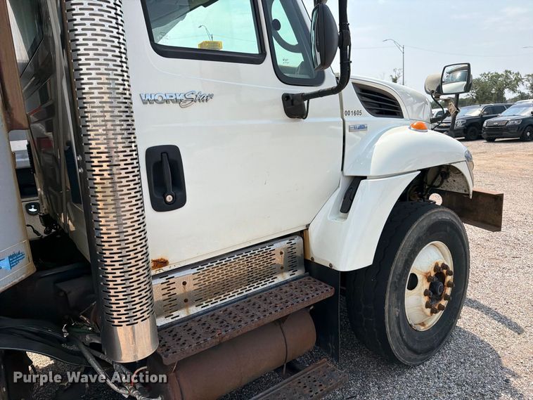 image for item MZ9851 2008 International WorkStar 7400 dump truck