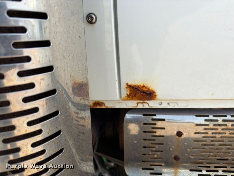 image for item MZ9851 2008 International WorkStar 7400 dump truck