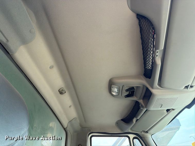 image for item MZ9851 2008 International WorkStar 7400 dump truck