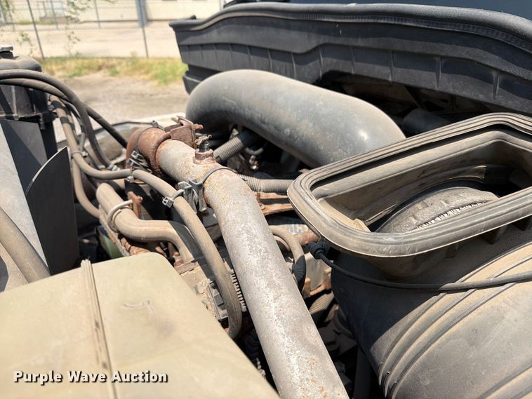 image for item MZ9851 2008 International WorkStar 7400 dump truck