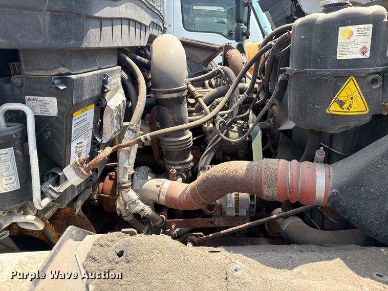 image for item MZ9851 2008 International WorkStar 7400 dump truck