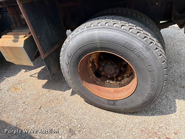 image for item MZ9851 2008 International WorkStar 7400 dump truck