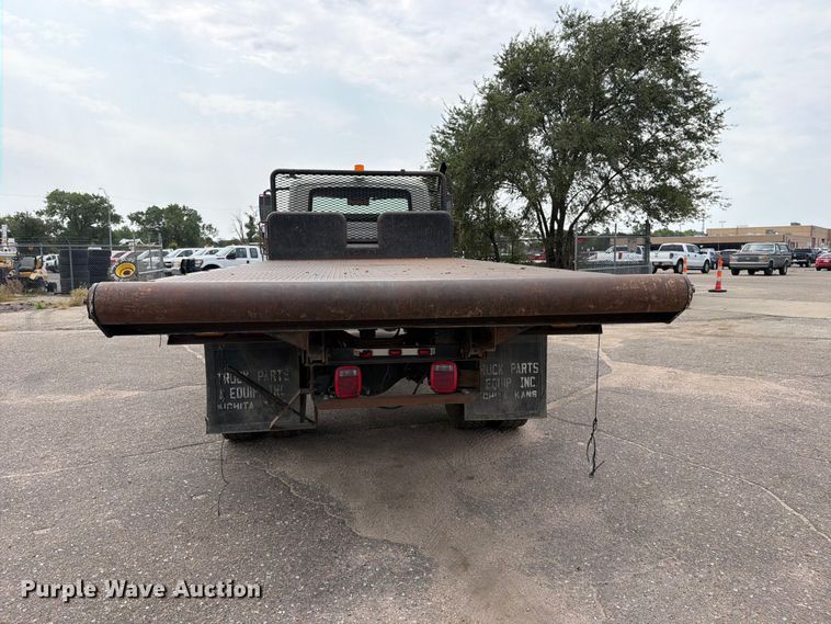 image for item MZ9852 2009 International 4300 dump flatbed truck