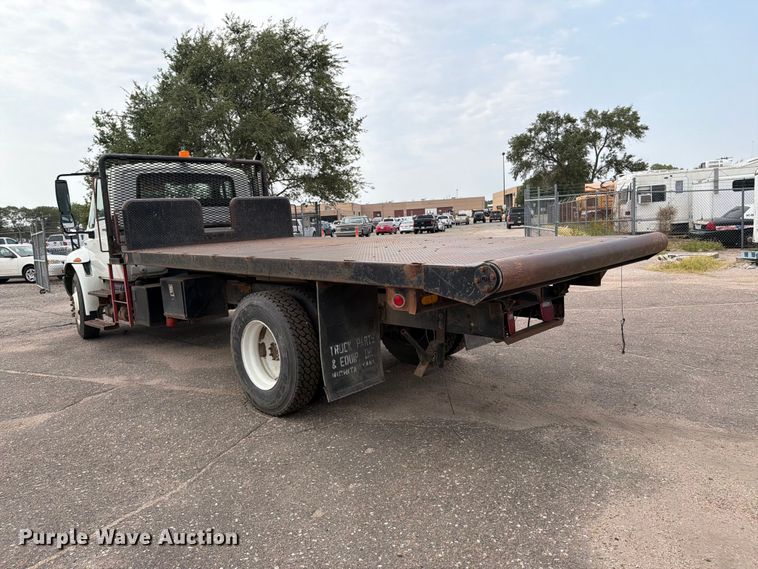 image for item MZ9852 2009 International 4300 dump flatbed truck