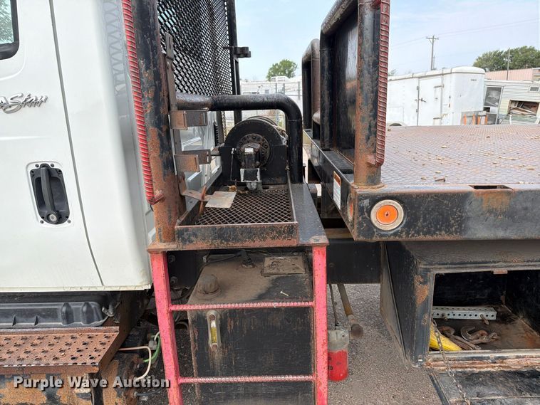 image for item MZ9852 2009 International 4300 dump flatbed truck