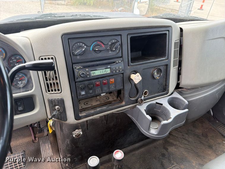 image for item MZ9852 2009 International 4300 dump flatbed truck
