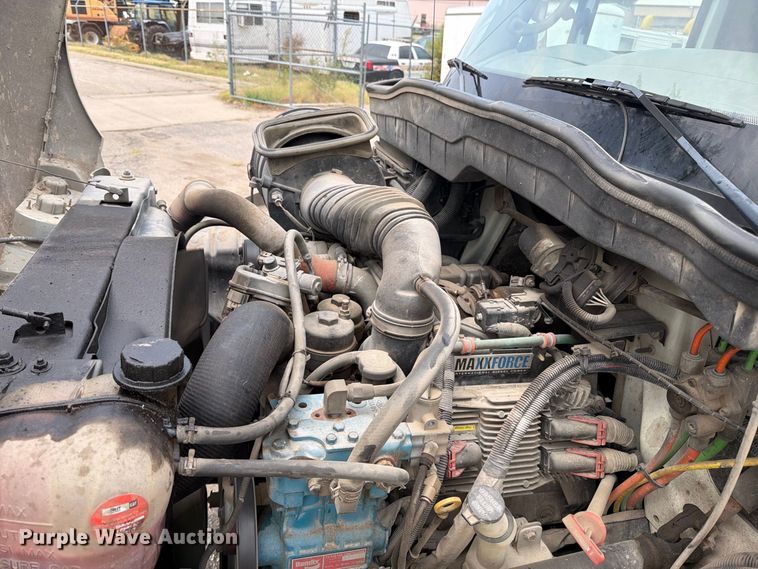 image for item MZ9852 2009 International 4300 dump flatbed truck
