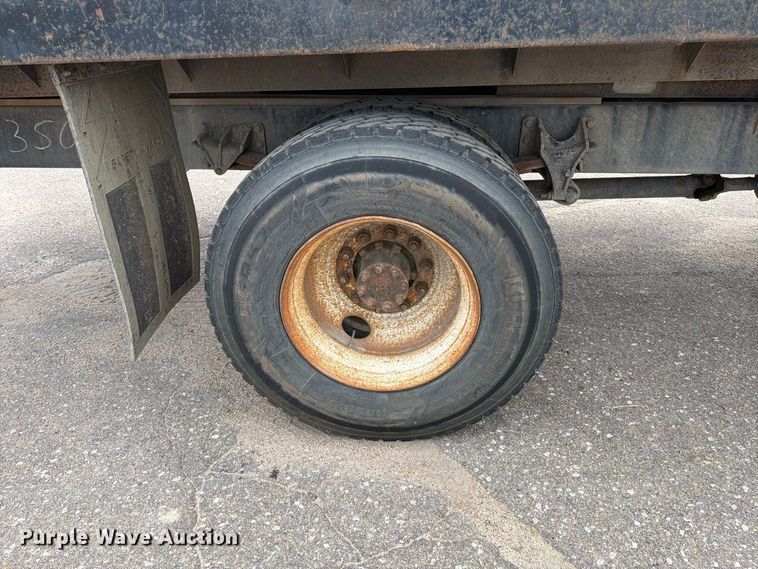image for item MZ9852 2009 International 4300 dump flatbed truck