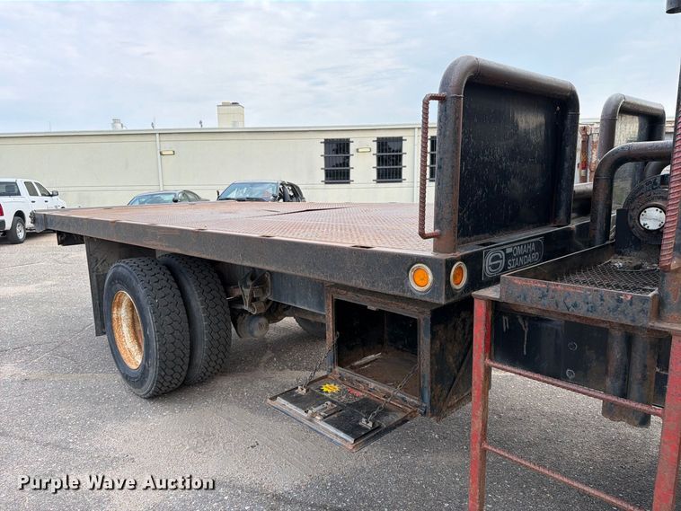 image for item MZ9853 2009 International 4300 dump flatbed truck