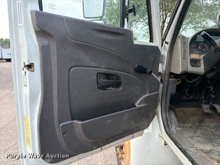 image for item MZ9853 2009 International 4300 dump flatbed truck