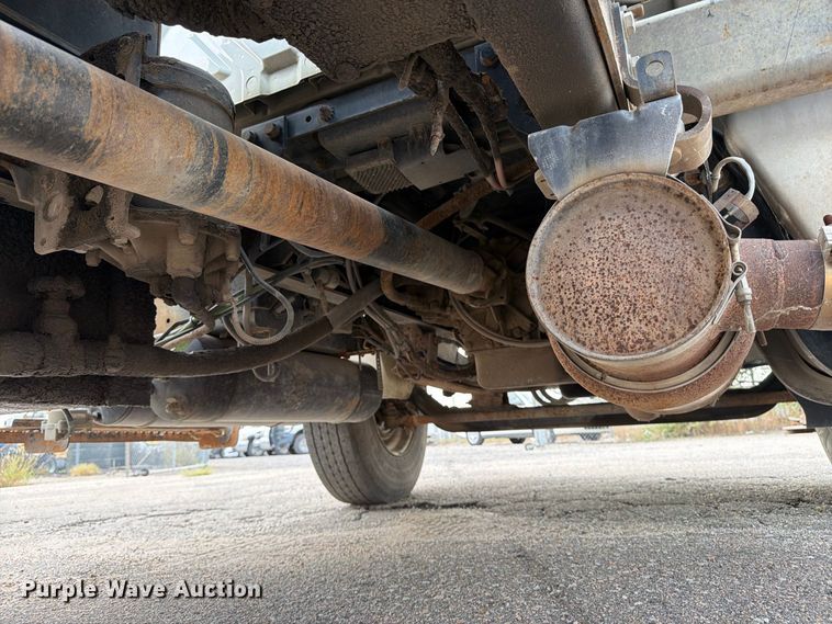 image for item MZ9853 2009 International 4300 dump flatbed truck