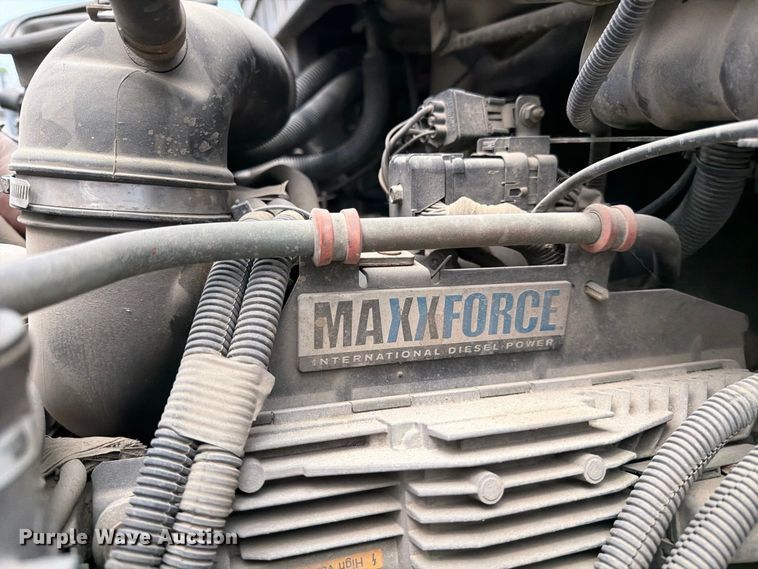 image for item MZ9853 2009 International 4300 dump flatbed truck