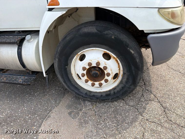 image for item MZ9853 2009 International 4300 dump flatbed truck