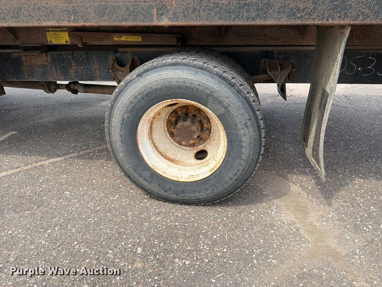 image for item MZ9853 2009 International 4300 dump flatbed truck