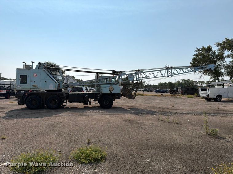 image for item MZ9855 Little Giant 32H crane