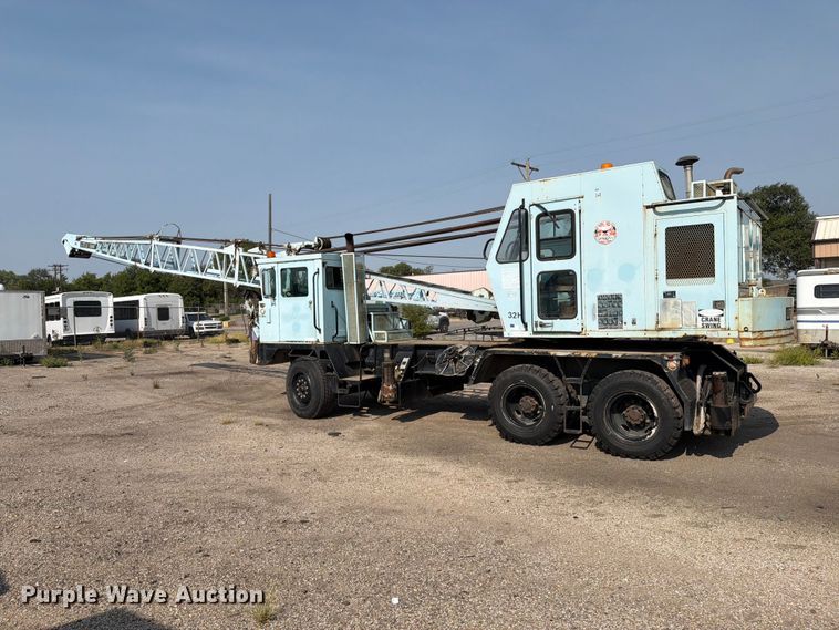 image for item MZ9855 Little Giant 32H crane