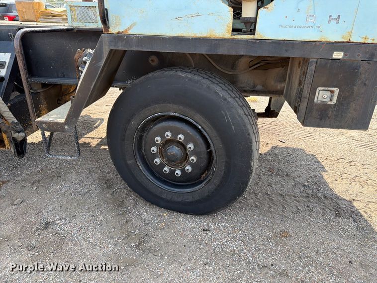 image for item MZ9855 Little Giant 32H crane