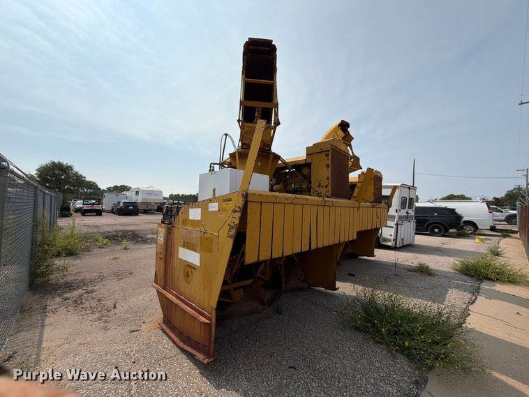 image for item MZ9857 Fair 8481C wheel loader snow blower