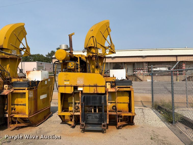 image for item MZ9857 Fair 8481C wheel loader snow blower