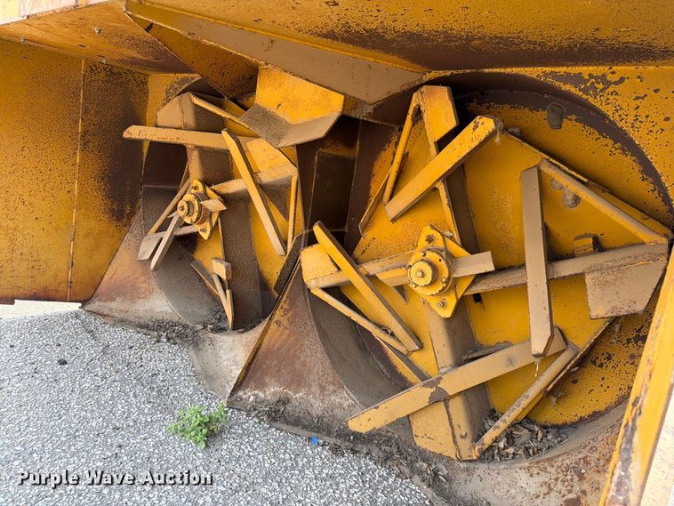 image for item MZ9857 Fair 8481C wheel loader snow blower