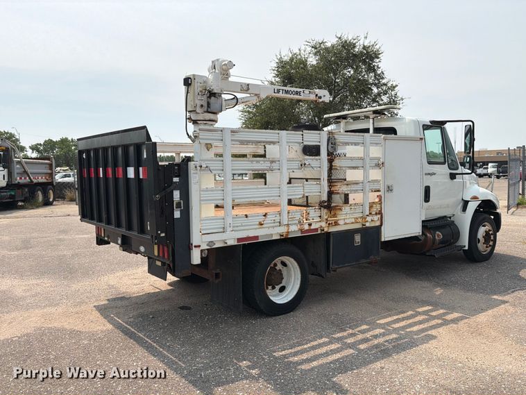 image for item MZ9858 2010 International DuraStar 4100 flatbed truck
