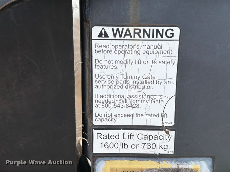 image for item MZ9858 2010 International DuraStar 4100 flatbed truck