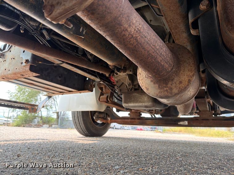 image for item MZ9858 2010 International DuraStar 4100 flatbed truck