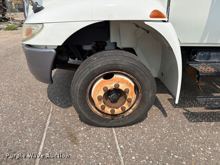 image for item MZ9858 2010 International DuraStar 4100 flatbed truck