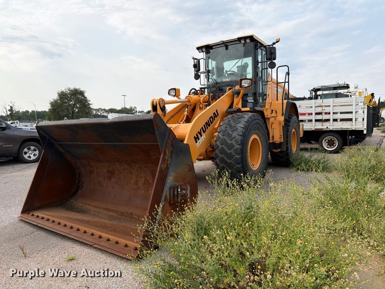 image for item MZ9859 2018 Hyundai HL955XT wheel loader