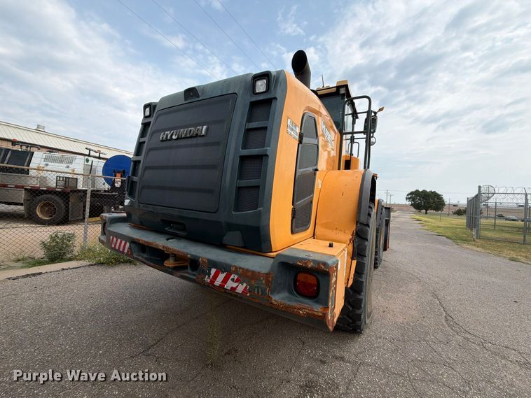 image for item MZ9859 2018 Hyundai HL955XT wheel loader