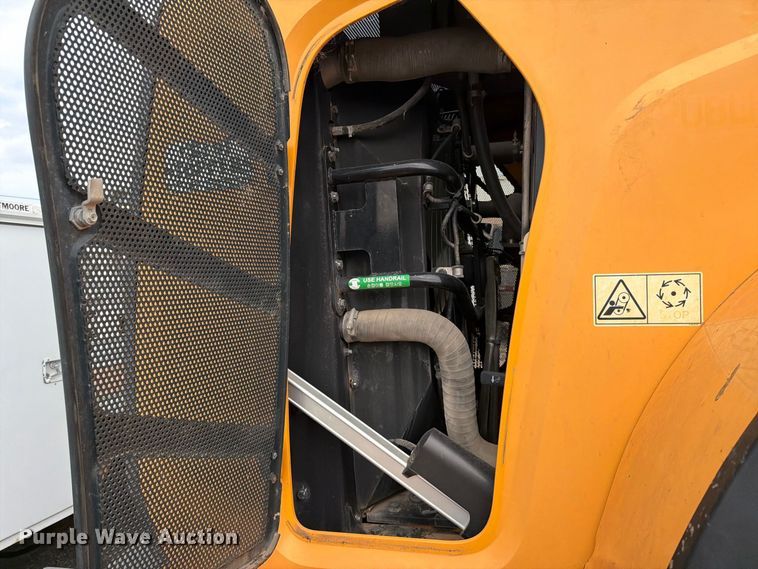 image for item MZ9859 2018 Hyundai HL955XT wheel loader