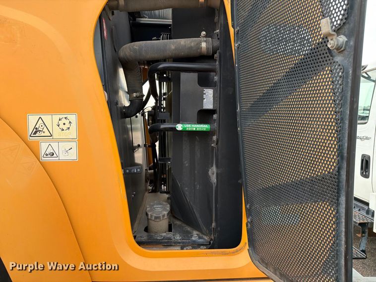 image for item MZ9859 2018 Hyundai HL955XT wheel loader