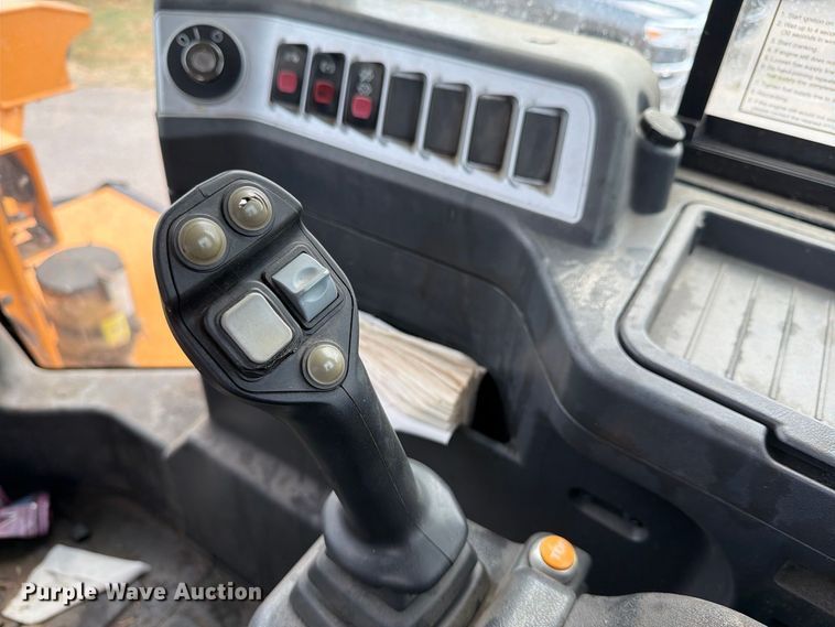 image for item MZ9859 2018 Hyundai HL955XT wheel loader
