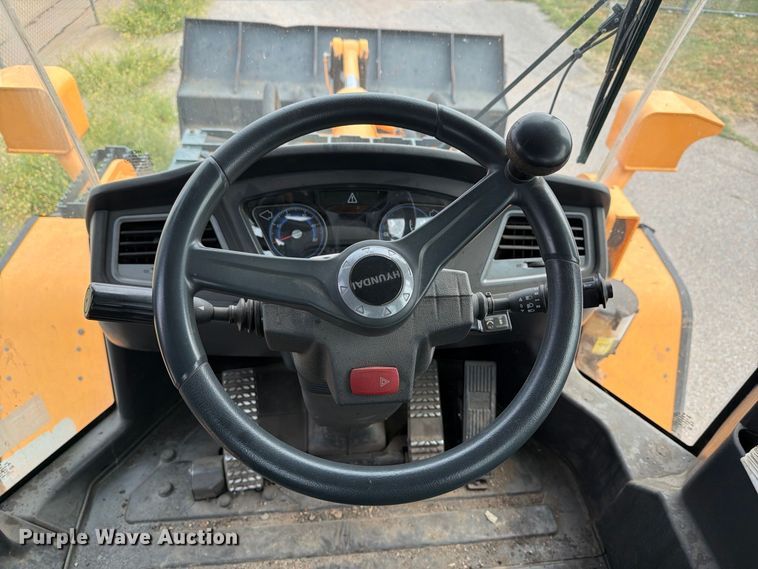 image for item MZ9859 2018 Hyundai HL955XT wheel loader