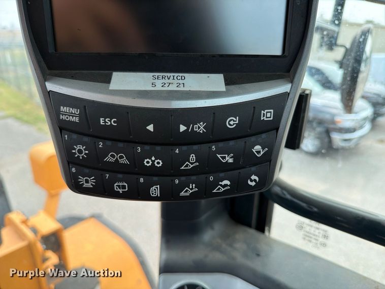 image for item MZ9859 2018 Hyundai HL955XT wheel loader