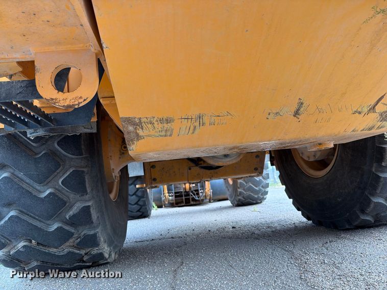 image for item MZ9859 2018 Hyundai HL955XT wheel loader