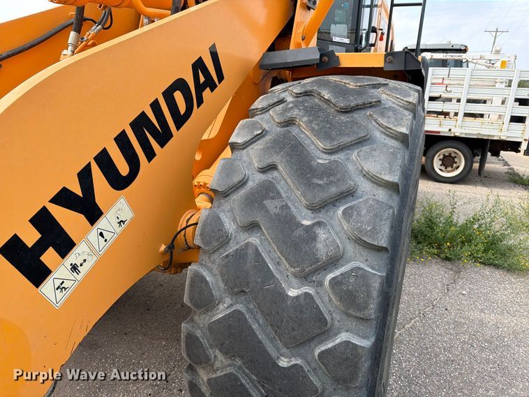 image for item MZ9859 2018 Hyundai HL955XT wheel loader