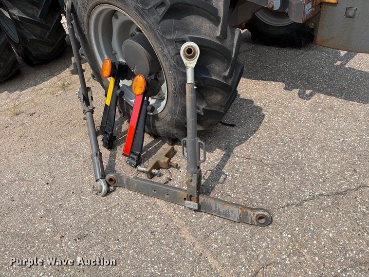 image for item MZ9860 2013 Massey Ferguson 7619 MFWD tractor