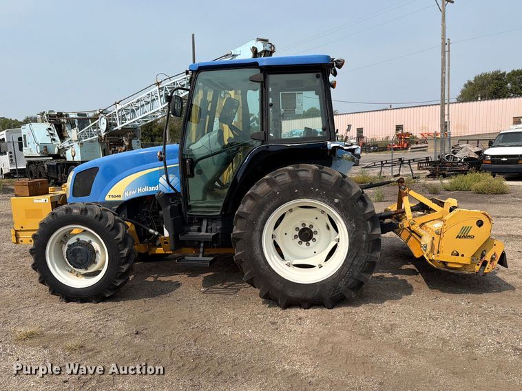 image for item MZ9861 2008 New Holland T5040 MFWD tractor
