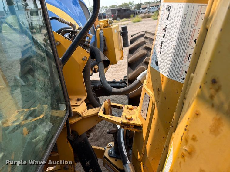 image for item MZ9861 2008 New Holland T5040 MFWD tractor