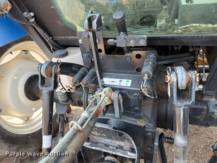 image for item MZ9861 2008 New Holland T5040 MFWD tractor