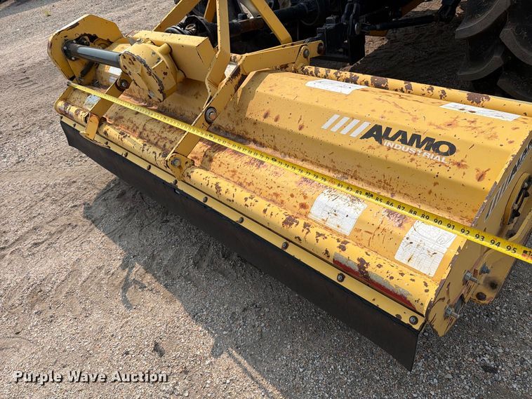 image for item MZ9861 2008 New Holland T5040 MFWD tractor