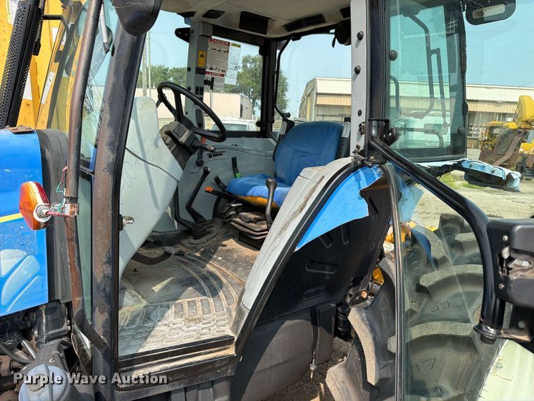 image for item MZ9861 2008 New Holland T5040 MFWD tractor