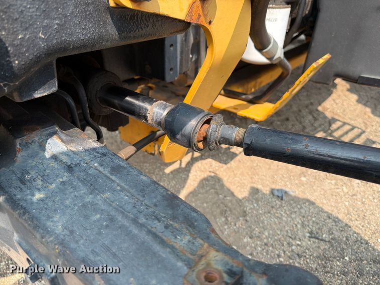 image for item MZ9861 2008 New Holland T5040 MFWD tractor