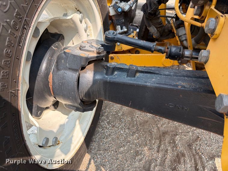 image for item MZ9861 2008 New Holland T5040 MFWD tractor