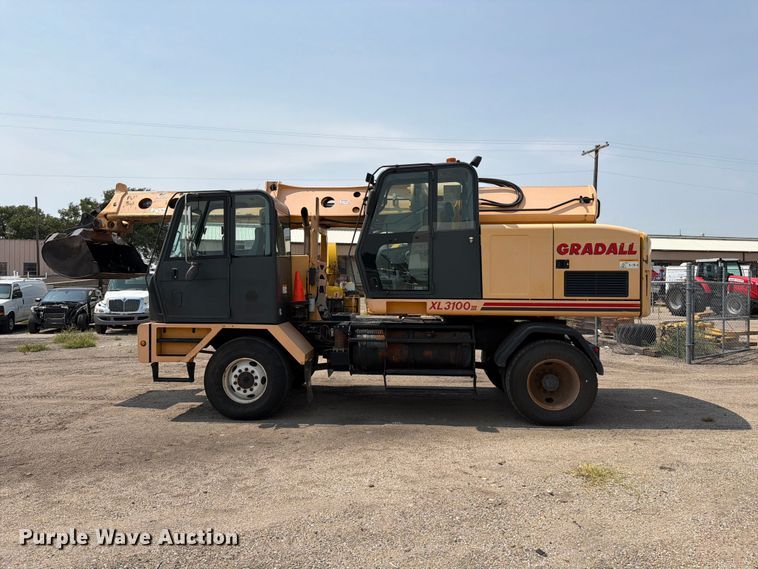 image for item MZ9862 2010 Gradall XL3100 III wheeled excavator
