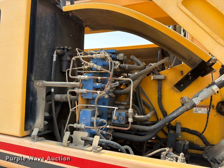 image for item MZ9862 2010 Gradall XL3100 III wheeled excavator
